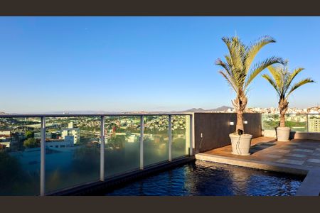 Apartamento à venda com 145m², 4 quartos e 3 vagas Apartamento à venda com 145m², 4 quartos e 3 vagasÁrea comum - Piscina