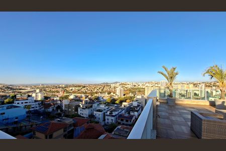 Apartamento à venda com 145m², 4 quartos e 3 vagas Apartamento à venda com 145m², 4 quartos e 3 vagasÁrea comum