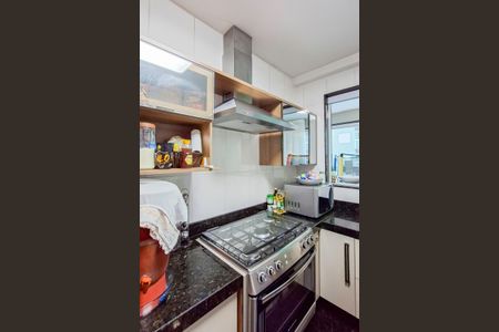 Apartamento à venda com 145m², 4 quartos e 3 vagas Apartamento à venda com 145m², 4 quartos e 3 vagasCozinha e Área de Serviço