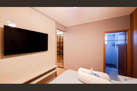 Apartamento à venda com 145m², 4 quartos e 3 vagas Apartamento à venda com 145m², 4 quartos e 3 vagasSuíte 2