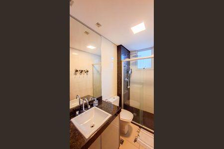 Apartamento à venda com 145m², 4 quartos e 3 vagas Apartamento à venda com 145m², 4 quartos e 3 vagasBanheiro da Suíte 2