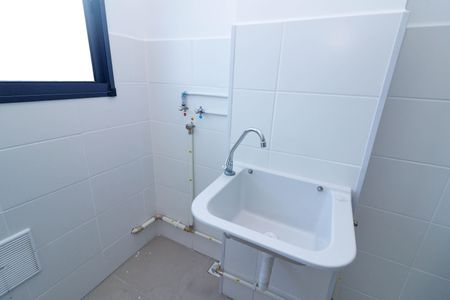 Apartamento à venda com 55m², 2 quartos e 1 vaga Apartamento à venda com 55m², 2 quartos e 1 vagaCozinha e Área de Serviço