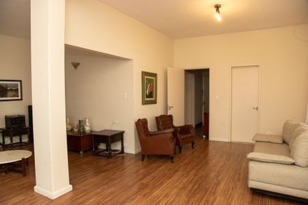 Sala de casa para alugar com 3 quartos, 553m² em Itaim Bibi, São Paulo