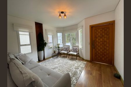 Sala de casa de condomínio para alugar com 3 quartos, 248m² em Jardim Santa Izabel, Cotia