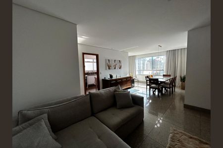 Sala de apartamento para alugar com 4 quartos, 127m² em Santa Efigênia, Belo Horizonte