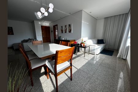 Sala de apartamento para alugar com 4 quartos, 127m² em Santa Efigênia, Belo Horizonte