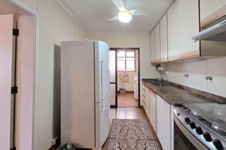 Apartamento à venda com 105m², 3 quartos e 2 vagas Apartamento à venda com 105m², 3 quartos e 2 vagasCozinha