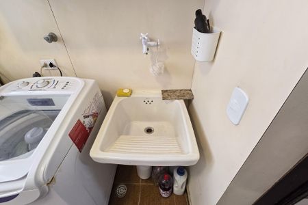 Apartamento à venda com 105m², 3 quartos e 2 vagas Apartamento à venda com 105m², 3 quartos e 2 vagasÁrea de Serviço