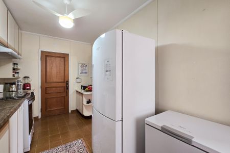 Apartamento à venda com 105m², 3 quartos e 2 vagas Apartamento à venda com 105m², 3 quartos e 2 vagasCozinha