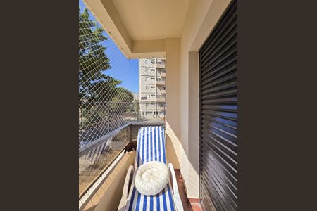 Apartamento à venda com 105m², 3 quartos e 2 vagas Apartamento à venda com 105m², 3 quartos e 2 vagasSacada da Suíte