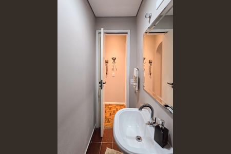 Apartamento à venda com 105m², 3 quartos e 2 vagas Apartamento à venda com 105m², 3 quartos e 2 vagasLavabo