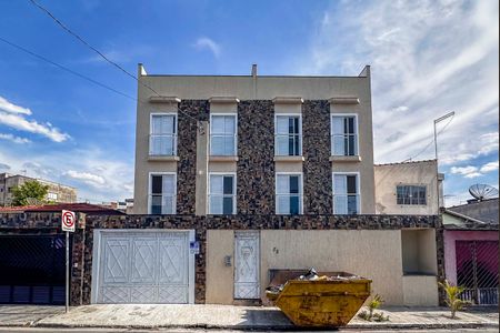 Apartamento para alugar com 50m², 2 quartos e 1 vaga Apartamento para alugar com 50m², 2 quartos e 1 vagaFachada