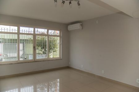 Sala de casa para alugar com 4 quartos, 213m² em Jardim Casablanca, São Paulo