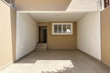 Casa à venda com 160m², 3 quartos e 3 vagas Casa à venda com 160m², 3 quartos e 3 vagasGaragem