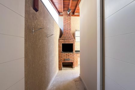 Casa à venda com 160m², 3 quartos e 3 vagas Casa à venda com 160m², 3 quartos e 3 vagasQuintal