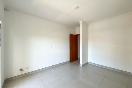 Casa à venda com 160m², 3 quartos e 3 vagas Casa à venda com 160m², 3 quartos e 3 vagasSuíte