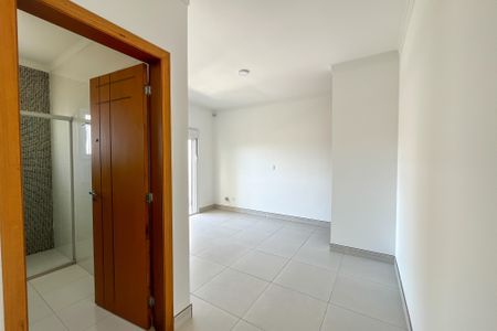 Casa à venda com 160m², 3 quartos e 3 vagas Casa à venda com 160m², 3 quartos e 3 vagasSuíte