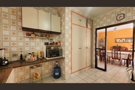 Casa à venda com 158m², 3 quartos e 2 vagasCozinha