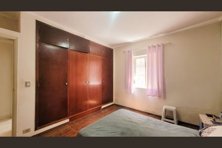 Casa à venda com 158m², 3 quartos e 2 vagasSuíte