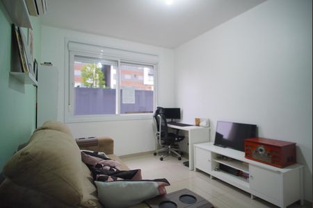 Sala de apartamento para alugar com 1 quarto, 43m² em Passo D’areia, Porto Alegre