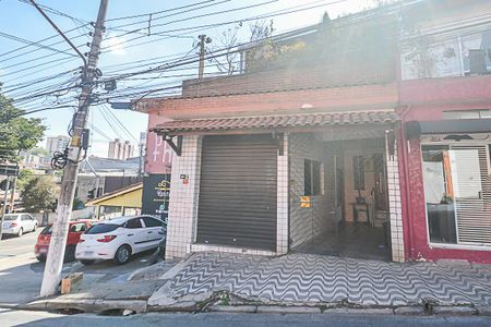 Casa à venda com 115m², 3 quartos e 1 vaga Casa à venda com 115m², 3 quartos e 1 vagaFachada