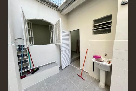 Casa à venda com 120m², 3 quartos e 2 vagas Casa à venda com 120m², 3 quartos e 2 vagasFoto 14