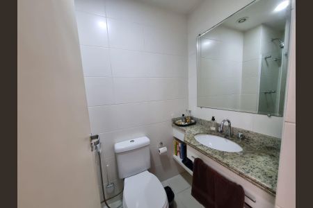 Apartamento à venda com 50m², 2 quartos e 1 vaga Apartamento à venda com 50m², 2 quartos e 1 vagaBanheiro Social