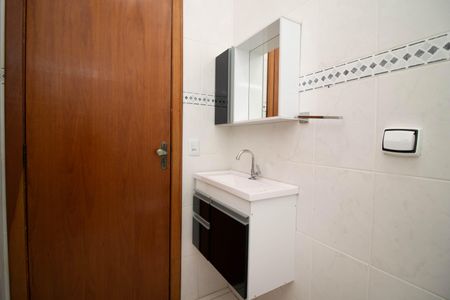Casa de condomínio à venda com 95m², 2 quartos e 2 vagas Casa de condomínio à venda com 95m², 2 quartos e 2 vagasBanheiro da suíte 1