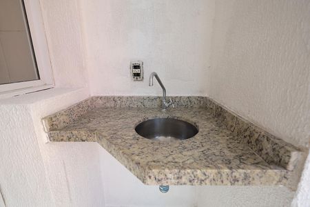 Apartamento à venda com 57m², 2 quartos e 1 vaga Apartamento à venda com 57m², 2 quartos e 1 vagaSacada
