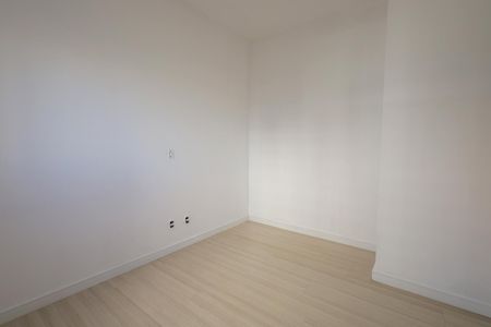Apartamento à venda com 57m², 2 quartos e 1 vaga Apartamento à venda com 57m², 2 quartos e 1 vagaSuíte