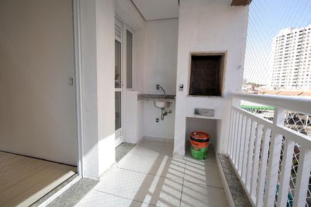 Apartamento à venda com 57m², 2 quartos e 1 vaga Apartamento à venda com 57m², 2 quartos e 1 vagaSacada