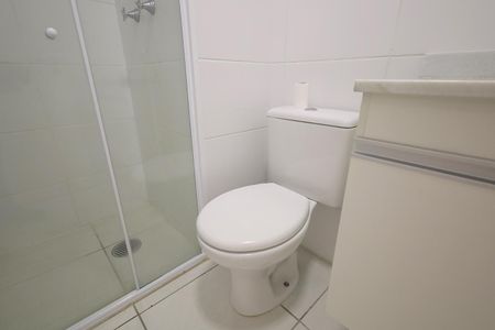 Apartamento à venda com 57m², 2 quartos e 1 vaga Apartamento à venda com 57m², 2 quartos e 1 vagaBanheiro Social