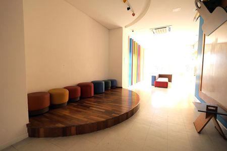 Apartamento à venda com 57m², 2 quartos e 1 vaga Apartamento à venda com 57m², 2 quartos e 1 vagaÁrea comum - Brinquedoteca