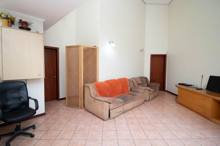Casa à venda com 510m², 5 quartos e 6 vagas Casa à venda com 510m², 5 quartos e 6 vagasSala