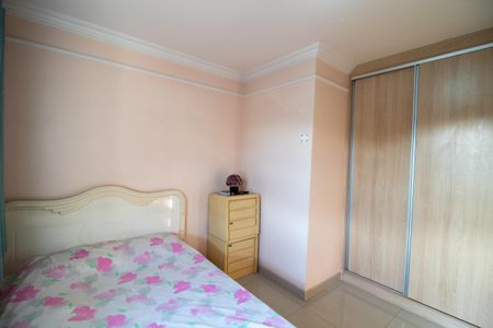 Casa à venda com 400m², 4 quartos e 4 vagas Casa à venda com 400m², 4 quartos e 4 vagasQuarto 2