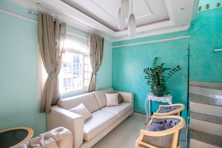 Casa à venda com 400m², 4 quartos e 4 vagas Casa à venda com 400m², 4 quartos e 4 vagasSala