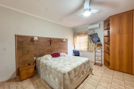 Casa à venda com 300m², 3 quartos e 4 vagas Casa à venda com 300m², 3 quartos e 4 vagasSuíte 3