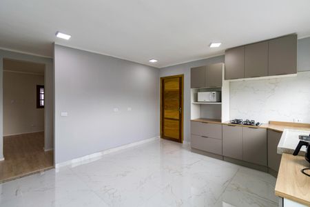 Casa à venda com 325m², 5 quartos e 6 vagasCozinha