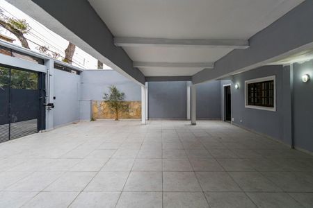 Casa à venda com 325m², 5 quartos e 6 vagasÁrea Externa