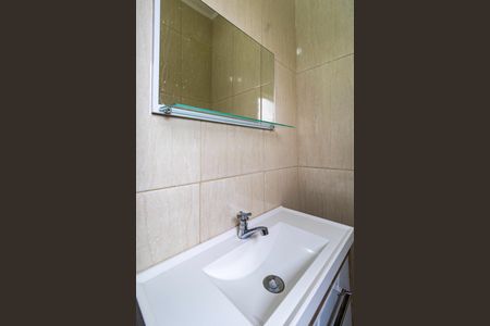 Casa à venda com 325m², 5 quartos e 6 vagasBanheiro Social 1