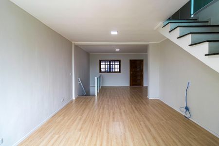Sala de casa para alugar com 5 quartos, 325m² em Jardim Londrina, São Paulo