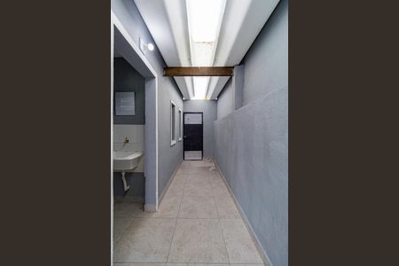 Casa à venda com 325m², 5 quartos e 6 vagasCorredor