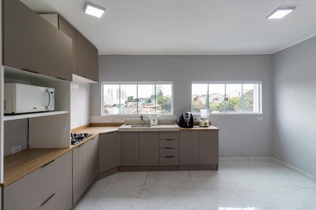 Casa à venda com 325m², 5 quartos e 6 vagasCozinha