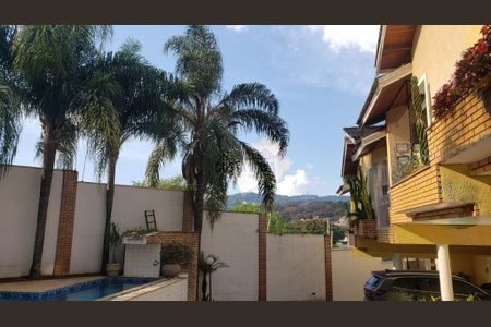 Casa de condomínio à venda com 208m², 3 quartos e 2 vagas