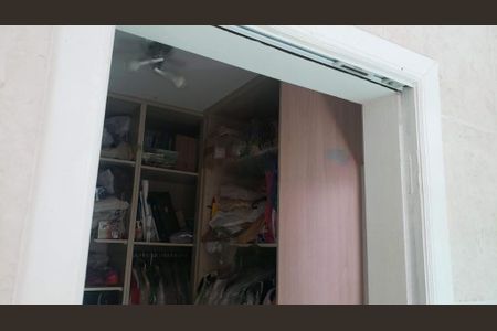 Casa de condomínio à venda com 208m², 3 quartos e 2 vagas