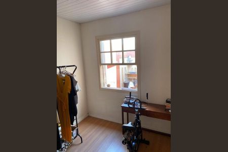 Casa à venda com 188m², 2 quartos e sem vaga