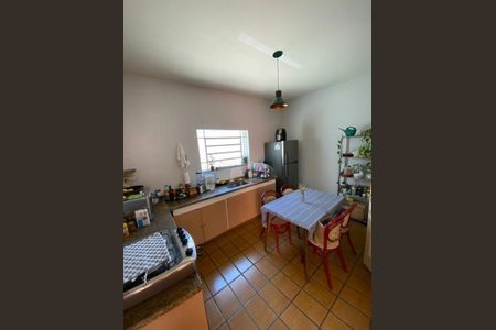 Casa à venda com 188m², 2 quartos e sem vaga