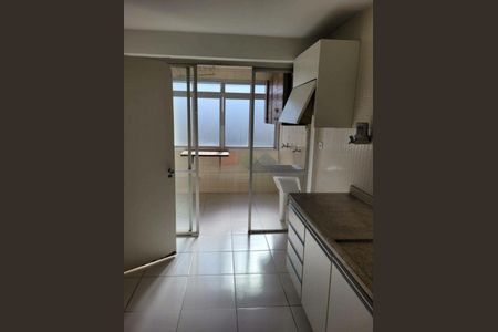 Apartamento à venda com 104m², 2 quartos e 1 vaga