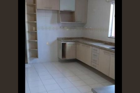 Casa à venda com 3 quartos, 140m² em Vila Mangalot, São Paulo