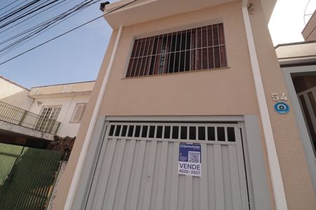 Casa à venda com 69m², 2 quartos e 1 vagaFachada